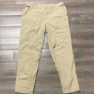 Men's Patagonia XL Tan Pants. Lightweight Packable